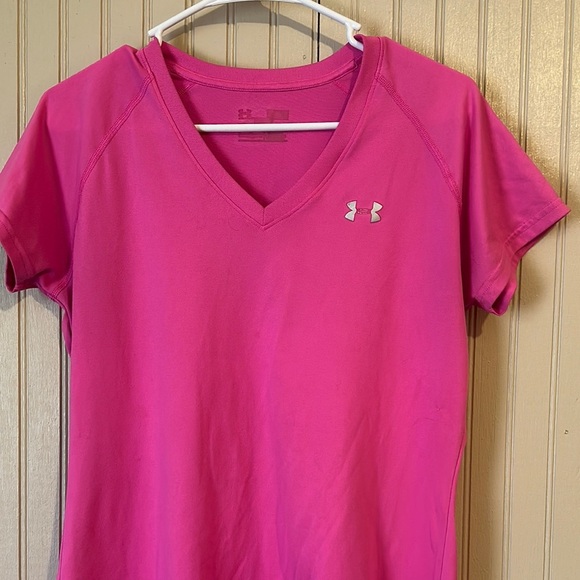 Under Armour Pink Fitted Short Sleeve T-Shirt - Picture 1 of 11